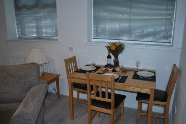 Gallowgate Square Apartments ลาร์กส์ ภายนอก รูปภาพ