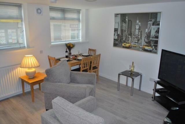 Gallowgate Square Apartments ลาร์กส์ ภายนอก รูปภาพ