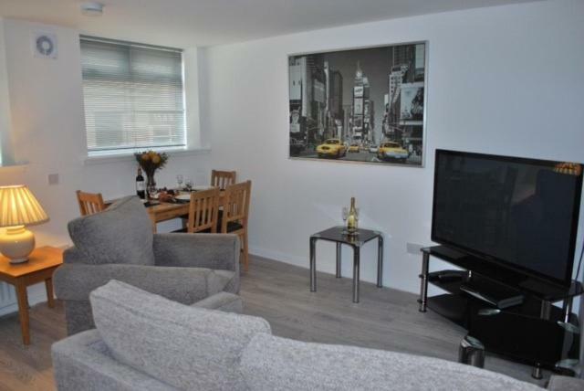 Gallowgate Square Apartments ลาร์กส์ ภายนอก รูปภาพ